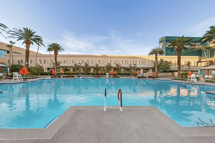 welcome-reception-pool-geotab-connect-sponsorship-2